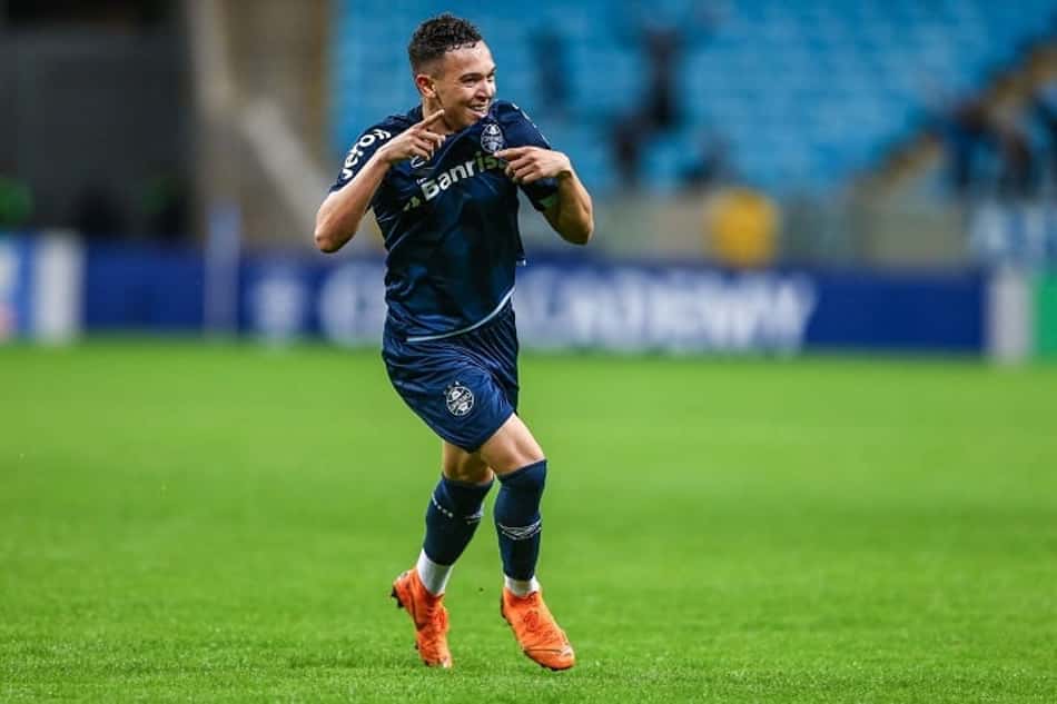 Pepê não seria liberado pelo Grêmio por menos de R$ 70 milhões