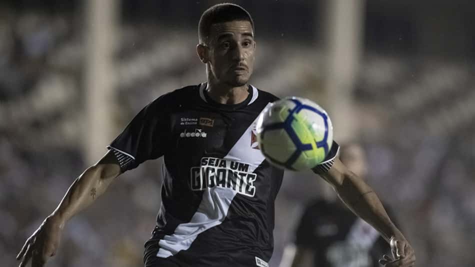 Vasco sai na frente, mas Ceará empata e estraga festa na Colina