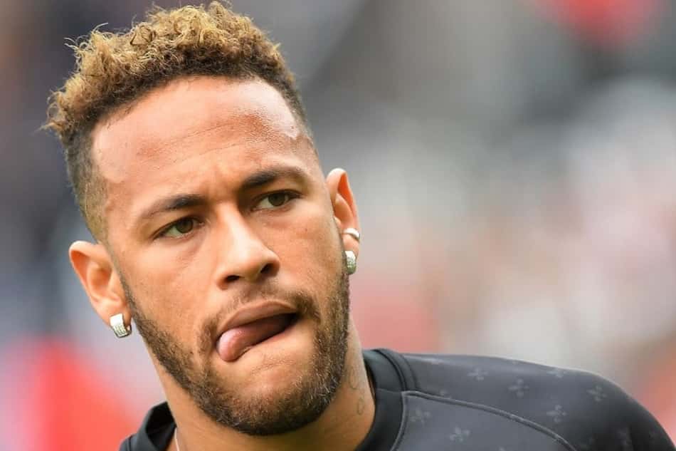 Que tiro foi esse?! Neymar participa de divertido vídeo de Call of Duty