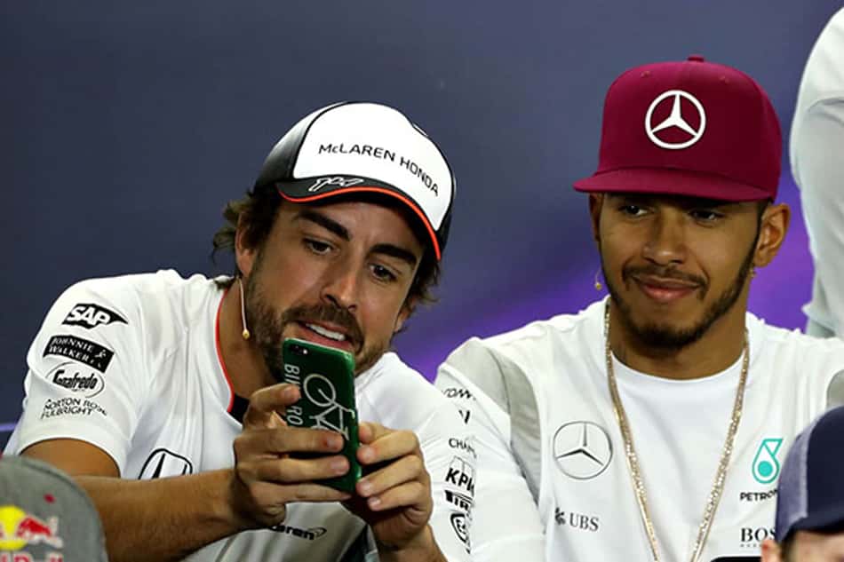 Hamilton inicia despedida de Alonso: "Sem dúvida o maior piloto contra quem pilotei"