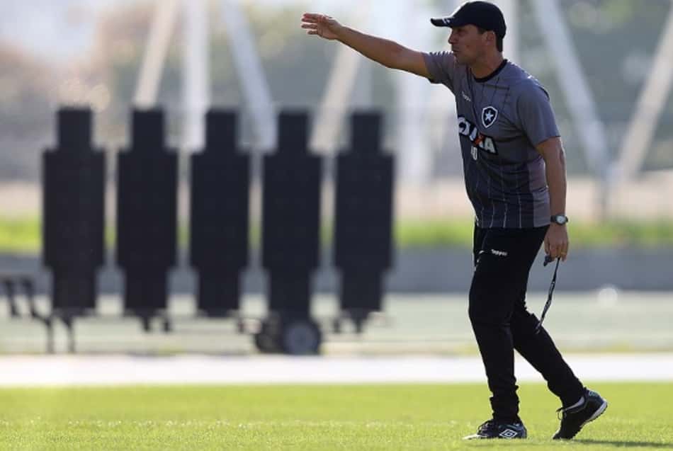 Por fim de jejum, Bota visa se apegar a 'bom exemplo' contra o Sport