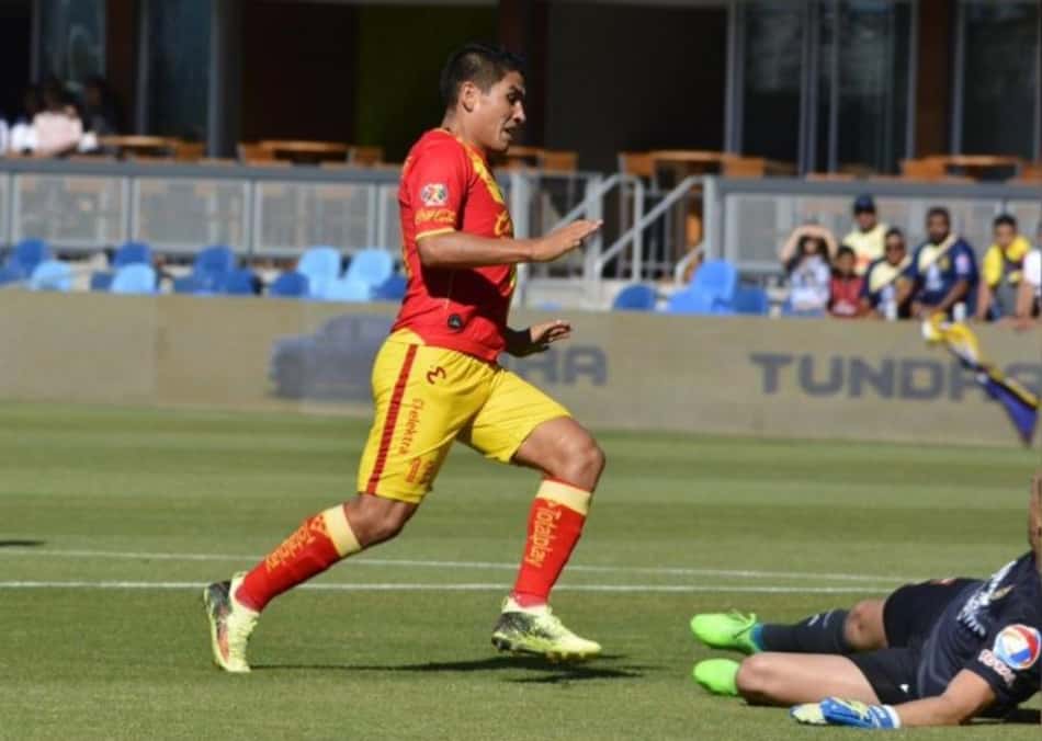 Ausência de Guerrero na seleção faz jogador ter esperança na convocação