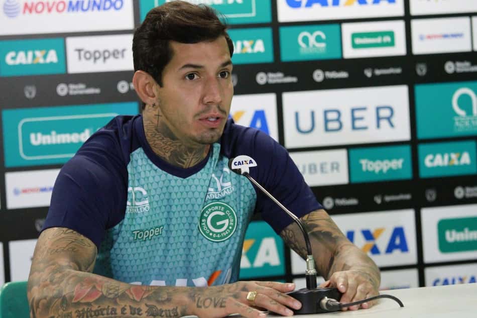 Victor Ramos e Goiás iniciam conversa para possível renovação