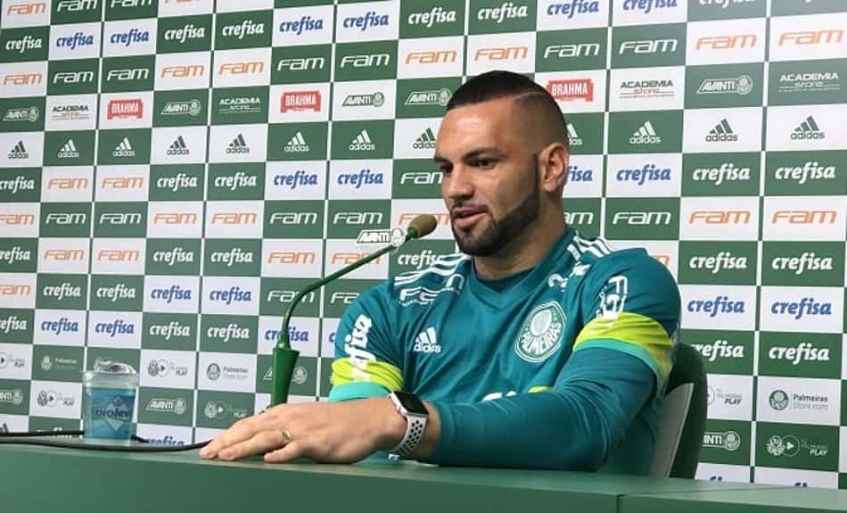 Após tratamento, Weverton diz que está pronto para jogar no Palmeiras