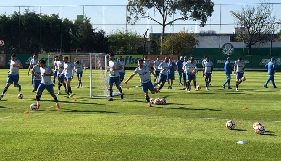 Com clima leve, Felipão comanda último treino antes de pegar o Cerro