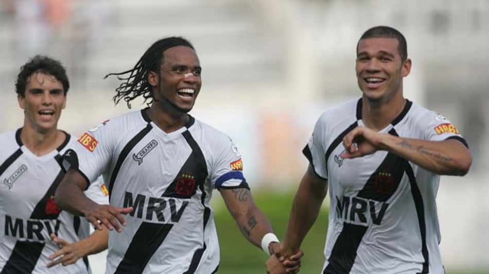 Camisa do Vasco na época da Champs. Confira a seguir outras imagens na galeria especial do LANCE!