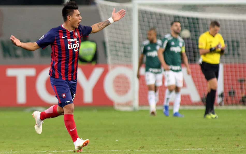 Lateral recusa convocação da Argentina para defender o Paraguai