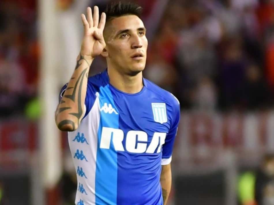 Presidente do Racing define o futuro de Ricardo Centurión