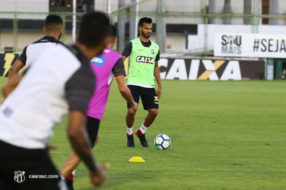 Sem jogos no calendário, Ceará foca na estreia da Copa do Brasil