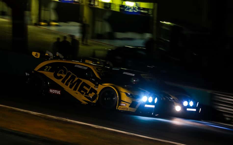 Corrida noturna encerra a etapa Sprint Race Of Champions