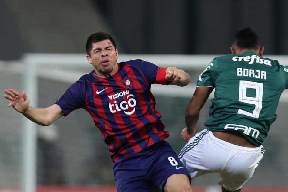 Rodrigo Rojas fala sobre incidente ocorrido em jogo com Palmeiras