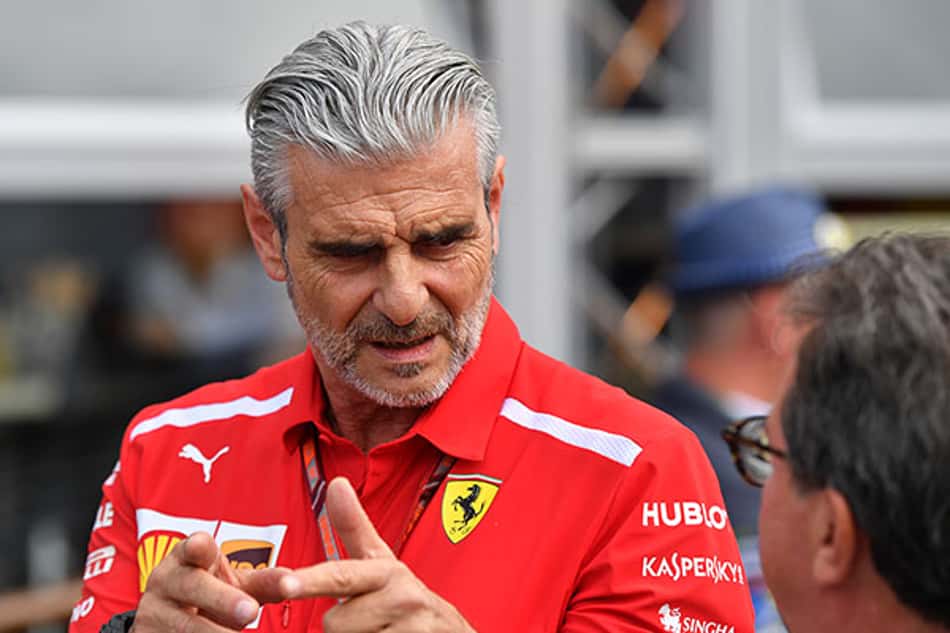Atrás 25 pontos no mundial de construtores, Arrivabene cobra "reação" da Ferrari em Singapura