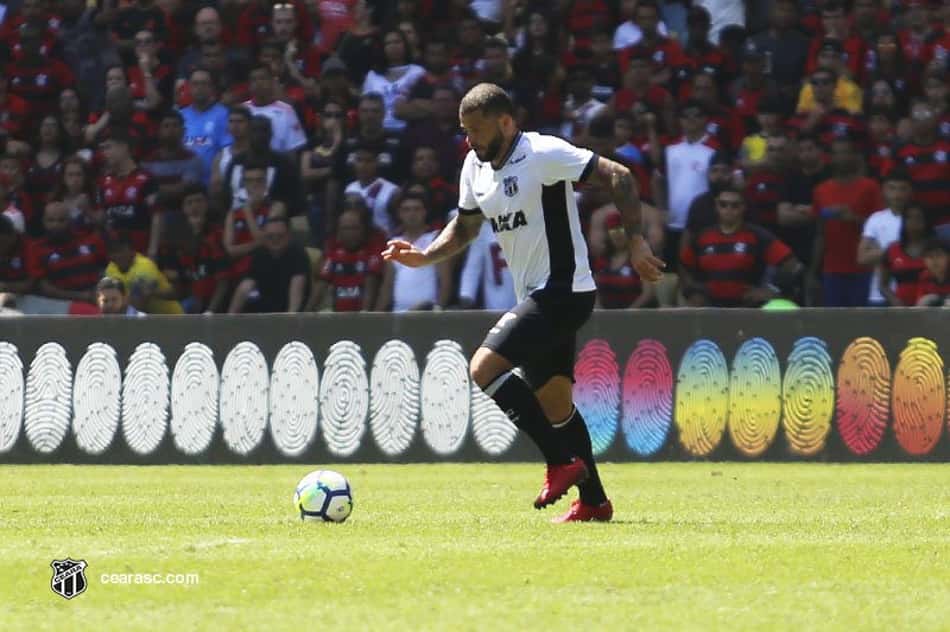 Edinho se coloca à disposição no Ceará para duelo contra o Palmeiras
