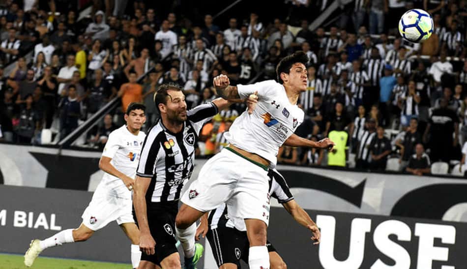 Dificuldades na frente e ausências: os problemas de Fluminense e Botafogo