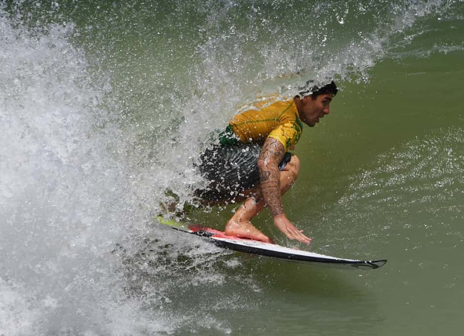 Medina briga até o final com Toledo e vence etapa de Surf Ranch do WCT