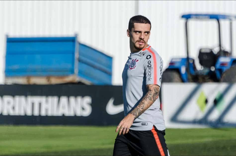 Fagner é desfalque no Corinthians contra o Sport; veja os relacionados