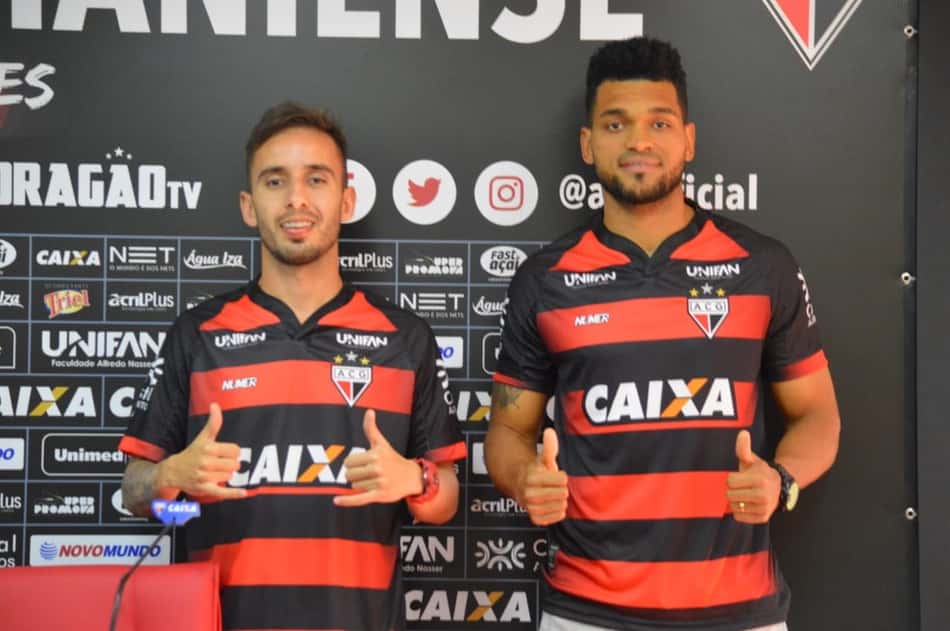 Fechou! Atlético-GO apresenta dois reforços para restante da temporada