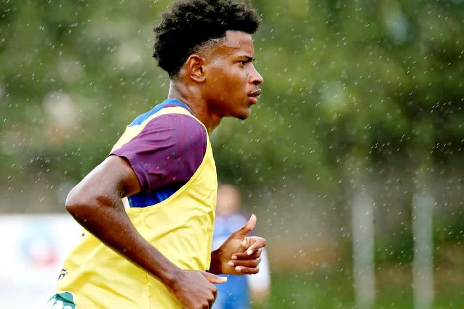 Ramires sobre possível interesse do Corinthians: 'Não chegou nada'