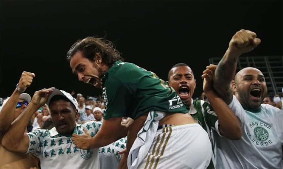OPINIÃO: Sem ser tudo o que poderia ter sido, Valdivia é o ídolo de um Palmeiras carente, mas alegre