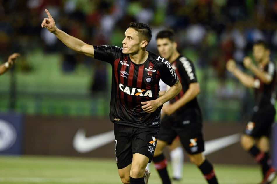 Atlético-PR vence por 2 a 0 na Venezuela e encaminha a classificação na Sul-Americana