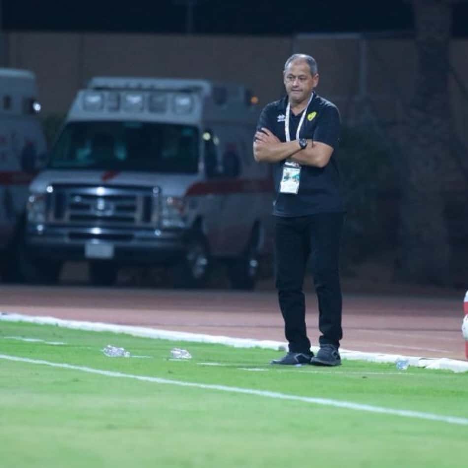 Ídolo no Grêmio e Palmeiras, Arce atravessa momento ruim na Arábia Saudita