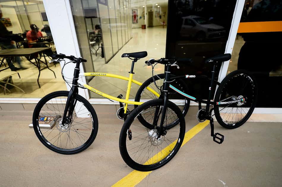 No Dia Mundial Sem Carro, pilotos da Stock Car disputam corrida de "e-Bike" no Velo Città
