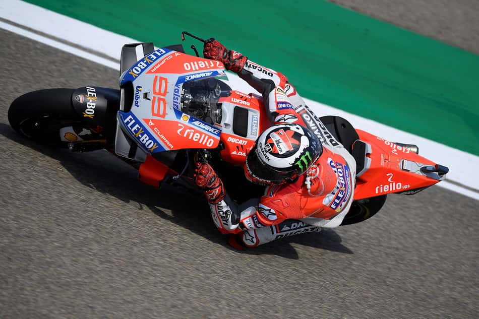MotoGP em Aragão: Lorenzo supera Dovizioso e fica com a pole; Rossi em 18°