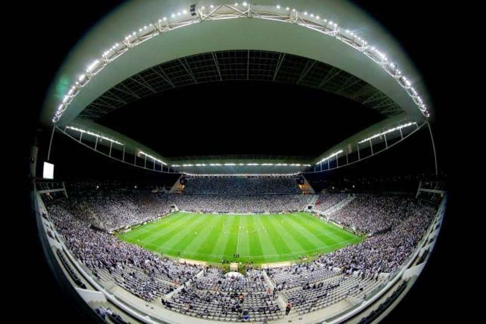 Com dívida de R$ 536 milhões, Arena Corinthians cede espaço para Feirão do Serasa destinado a endividados