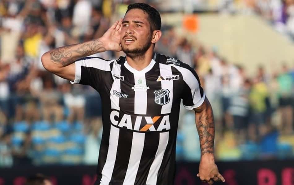 Leandro Carvalho rescinde com o Botafogo e acerta retorno ao Ceará