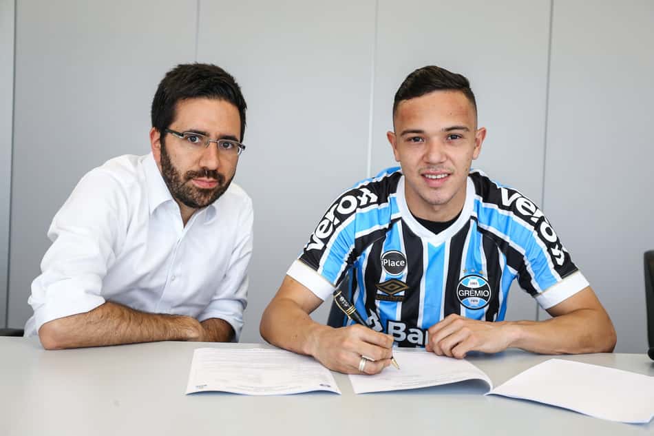 Pepê tem vínculo estendido com o Grêmio até 2022