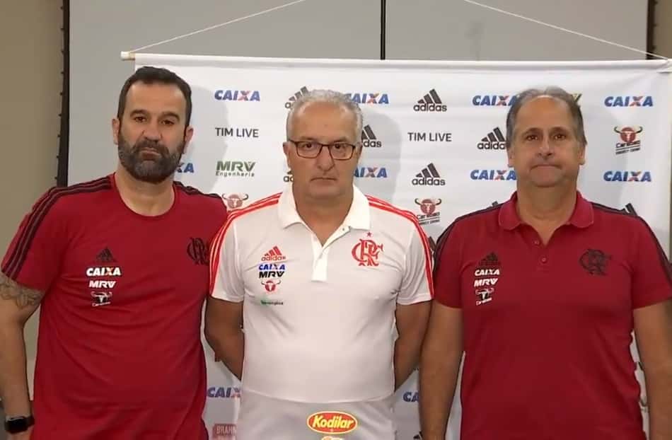 Dorival Junior foi apresentado na manhã deste sábado, no hotel em que a delegação rubro-negra está hospedada, em Salvador