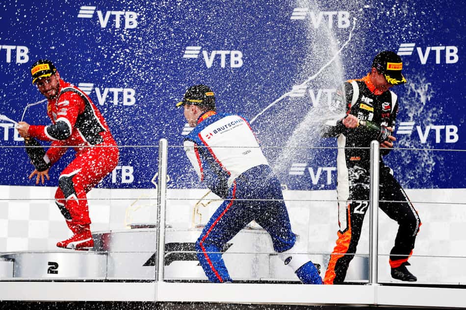 Pela GP3, David Beckmann consegue vitória na última volta em Sochi