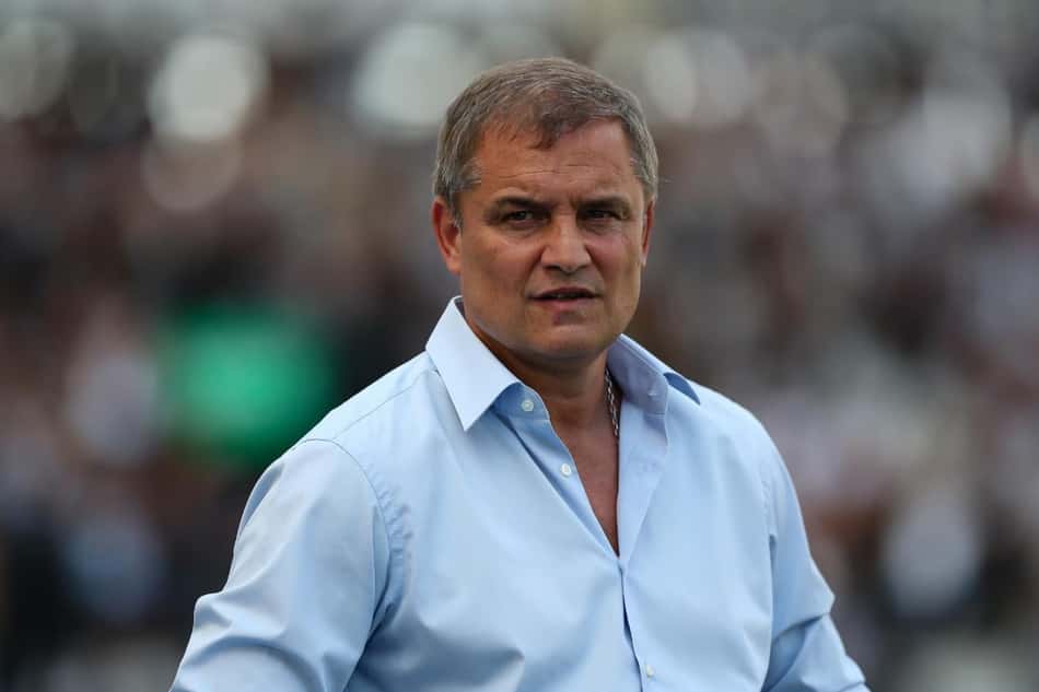 Com Aguirre na mira, Corinthians pode voltar a ter um treinador estrangeiro após 16 anos
