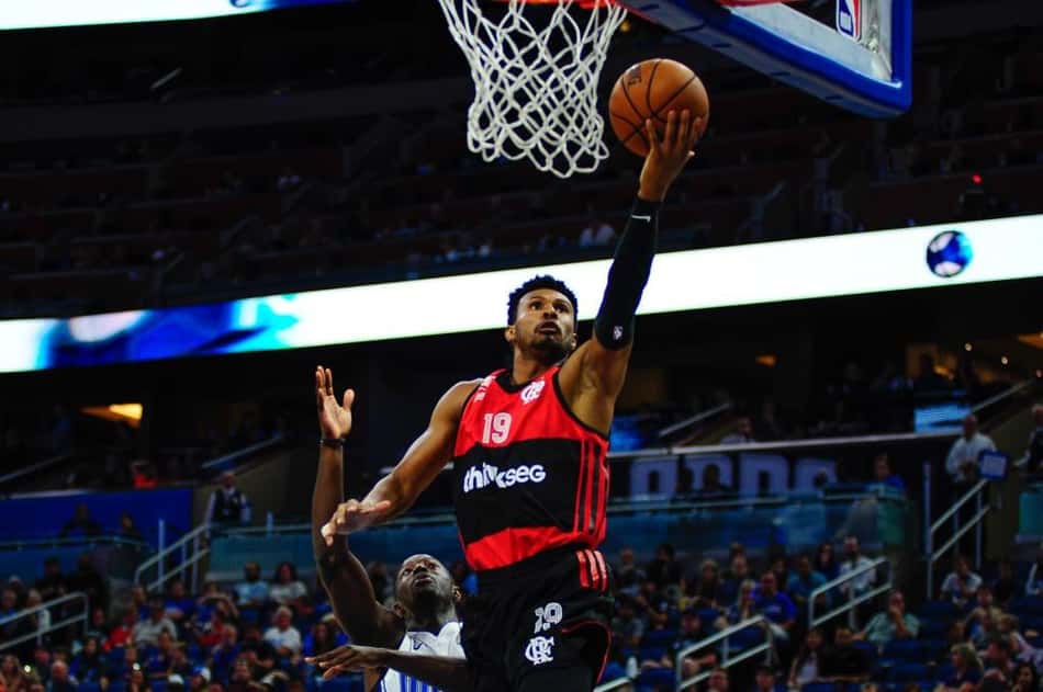 Leandrinho fala sobre qualidade do Magic: 'São muito atléticos'