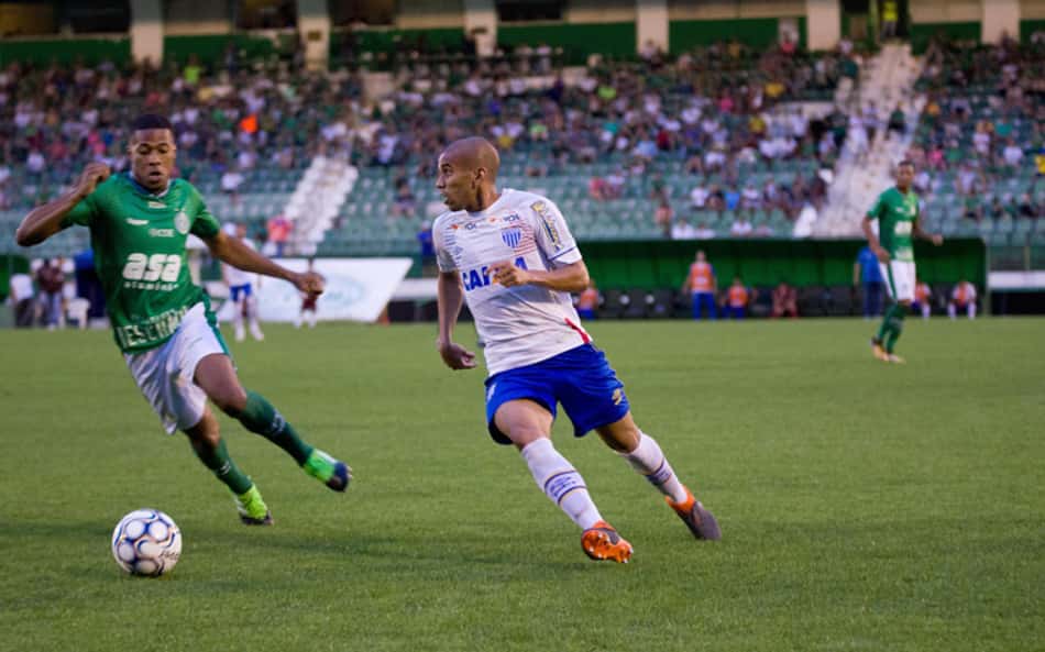 Fora de casa, Avaí vence Guarani e assume terceira colocação da Série B
