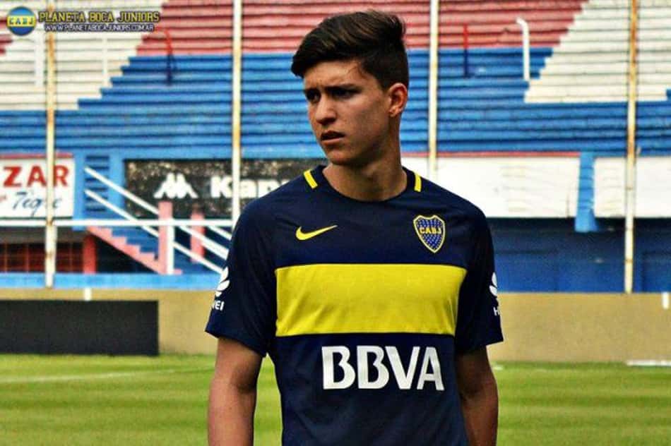 Jovem zagueiro do Boca Juniors é vendido ao Borussia Dortmund