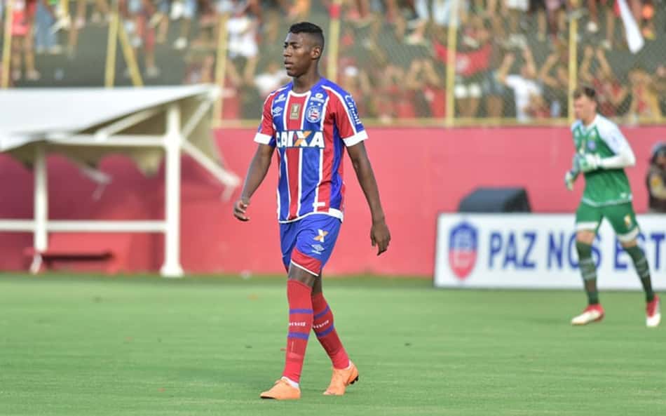 Lateral do Bahia, Léo prefere não falar sobre rumores de transferência