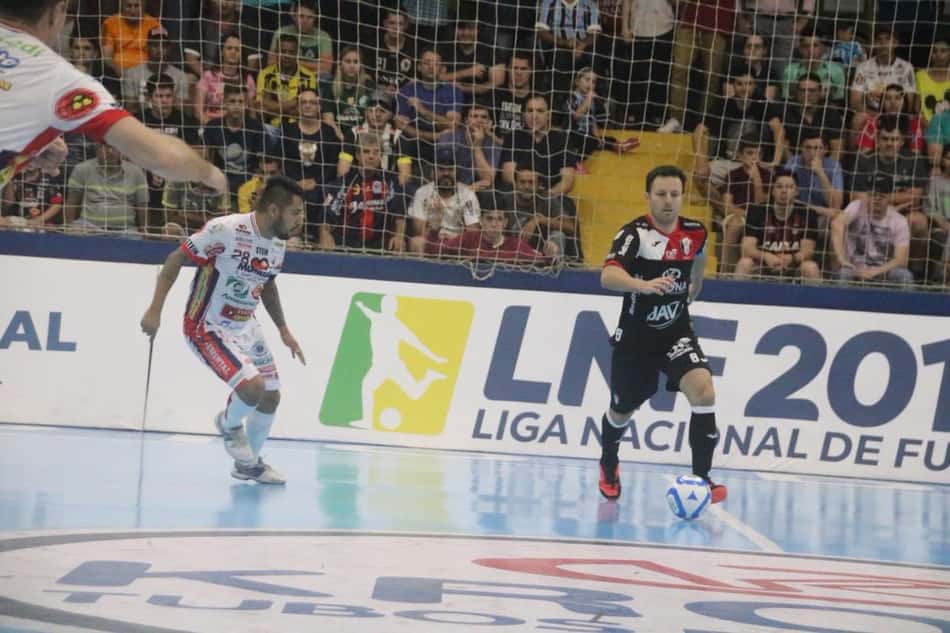 Futsal: Cascavel e Joinville empatam no primeiro jogo das oitavas de final