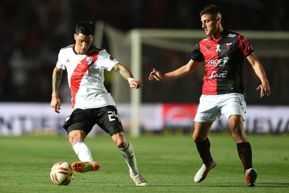 Antes de encarar o Grêmio, River Plate é derrotado pelo Colón
