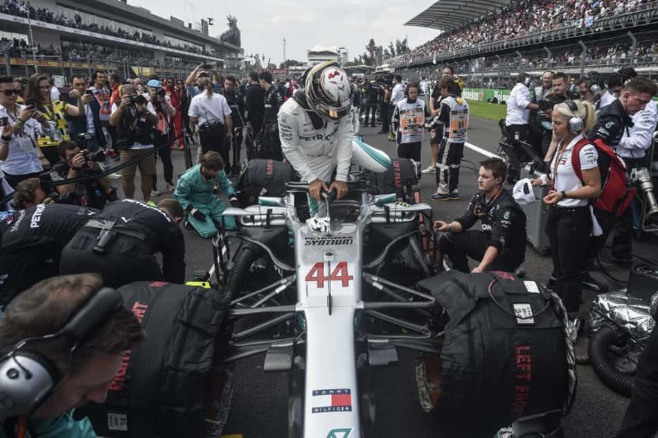 Hamilton não vai "dar" uma vitória a Bottas em 2018