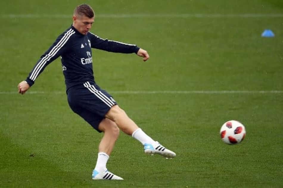 Real Madrid informa que Toni Kroos está em isolamento após contato com uma pessoa infectada pelo Covid-19