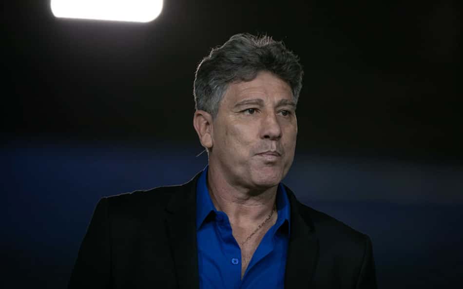 Renato Portaluppi classifica como "inaceitável" ausência do VAR em primeiro gol do River