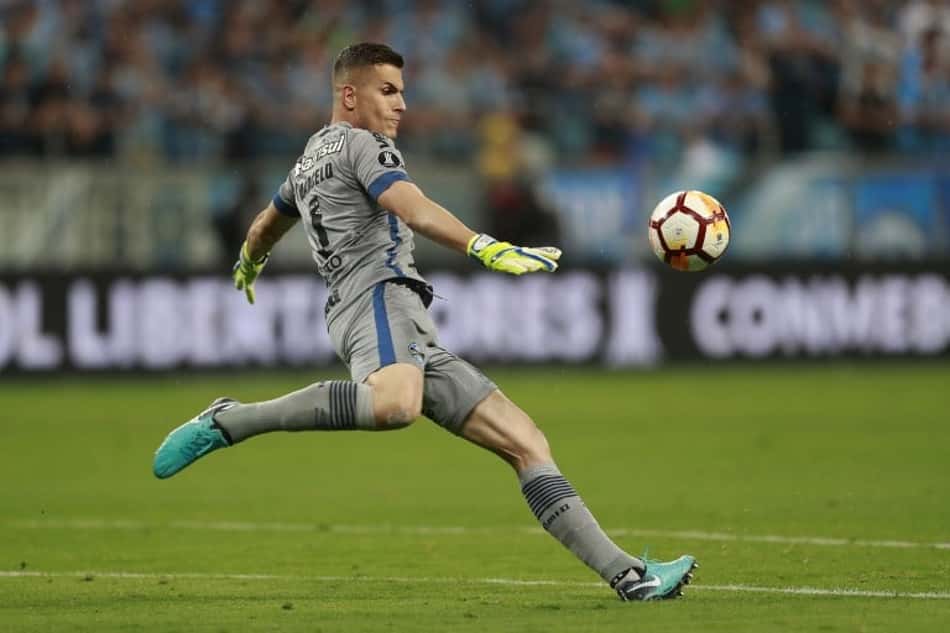 Marcelo Grohe relata sentimento de decepção no vestiário gremista