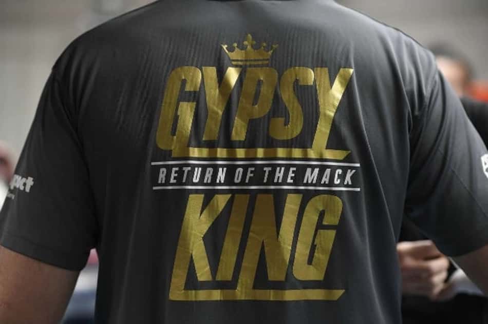 Boxe: Tyson Fury recupera cinturão após vencer depressão, além dos vícios em álcool e drogas