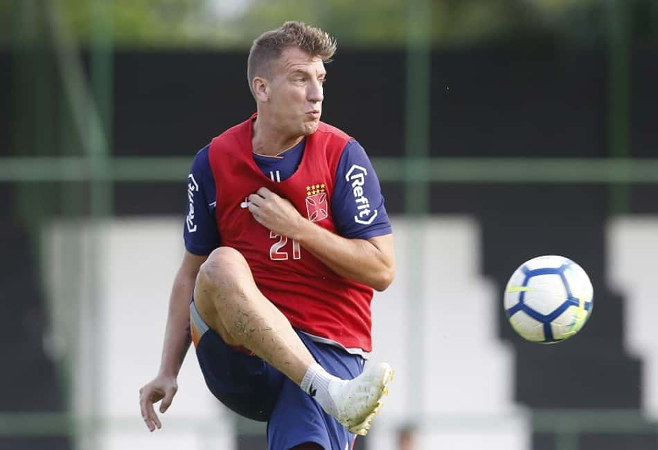 Maxi quer primeiro gol no Maraca e agradece carinho da torcida: 'É lindo'