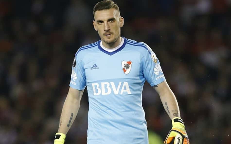 Eliminação na Libertadores pode definir o futuro de goleiro do River Plate; Entenda