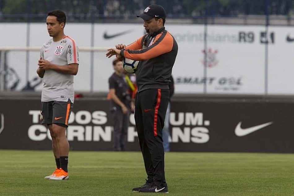 '10 clássico' e artilheiro, Jadson vira esperança no Timão para Majestoso