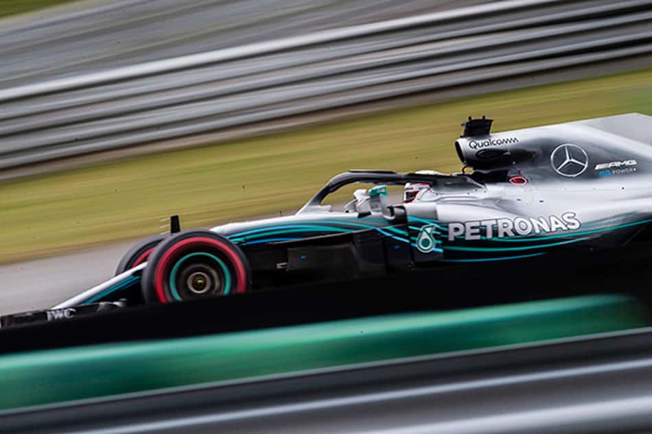 Lewis Hamilton admite que estava errado ao chamar Sergey Sirotkin de "desrespeitoso"