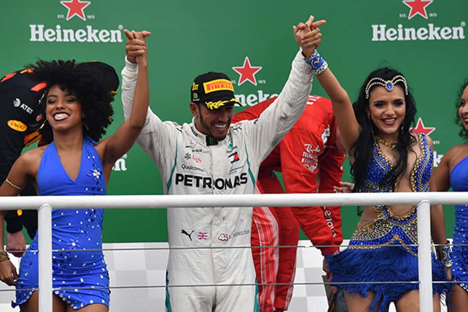 Em dia de "trapalhada" de Ocon, Lewis Hamilton vence o GP do Brasil de Fórmula 1