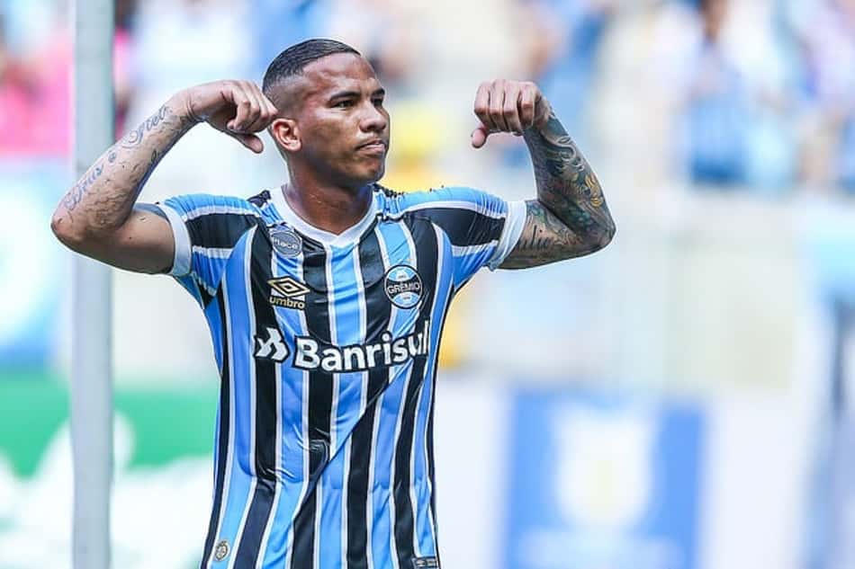 Jogadores do Grêmio analisam a entrada do time no G4